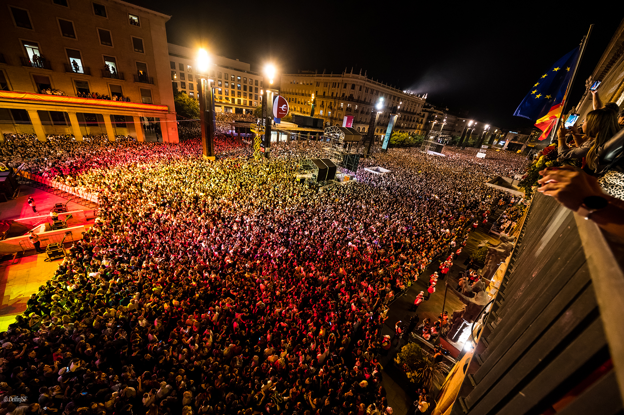 Programa oficial de las Fiestas del Pilar 2026: estos son los actos más destacados - DelfinJSF - Zaragoza ya tiene programa oficial para las Fiestas del Pilar 2026. Repasamos el pregón, la Ofrenda, los conciertos, el teatro, las propuestas familiares, los fuegos y el cierre con el Somos. 1 Programa oficial de las Fiestas del Pilar 2026: estos son los actos más destacados, DelfinJSF